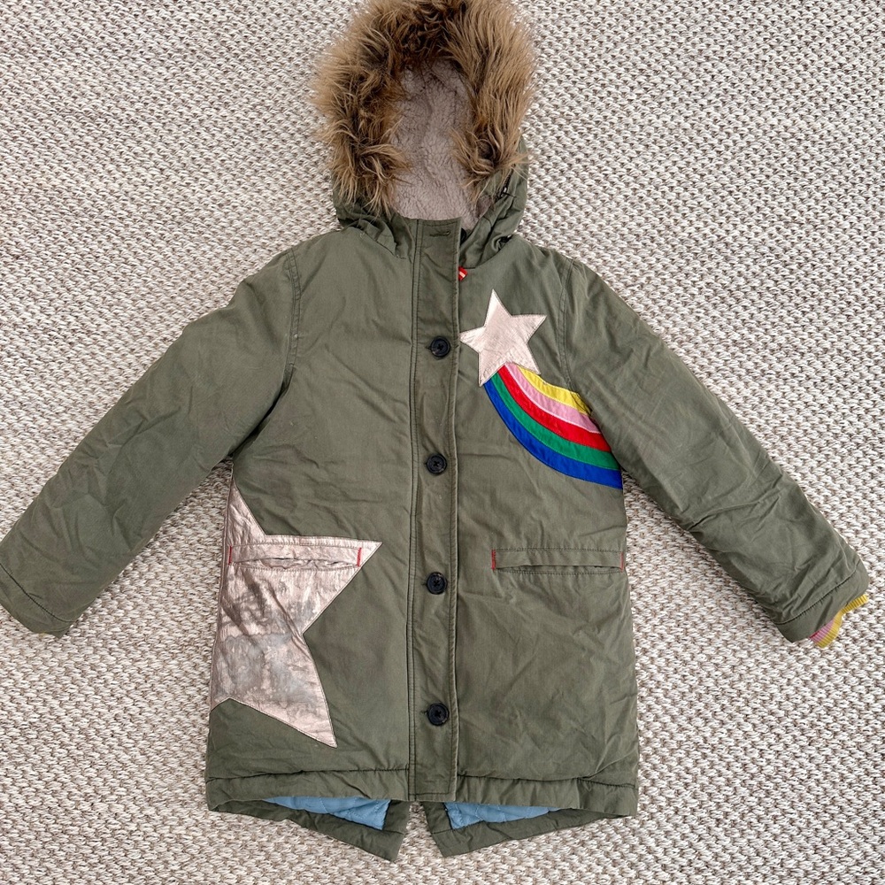 Boden rainbow and star parka in army green, Size 8-9